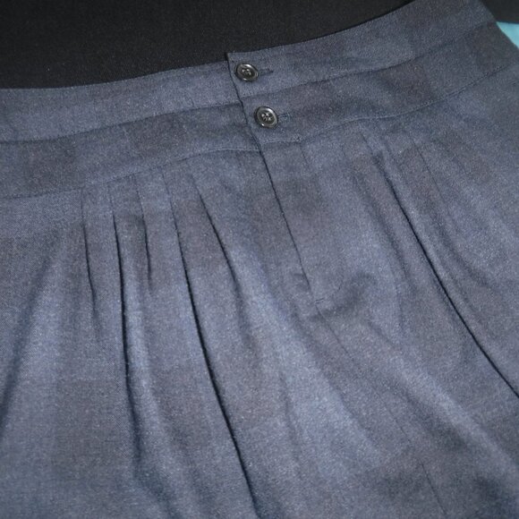 outfit - sweater with pearls and pleated Tartan skirt size 12 US - Picture 7 of 9